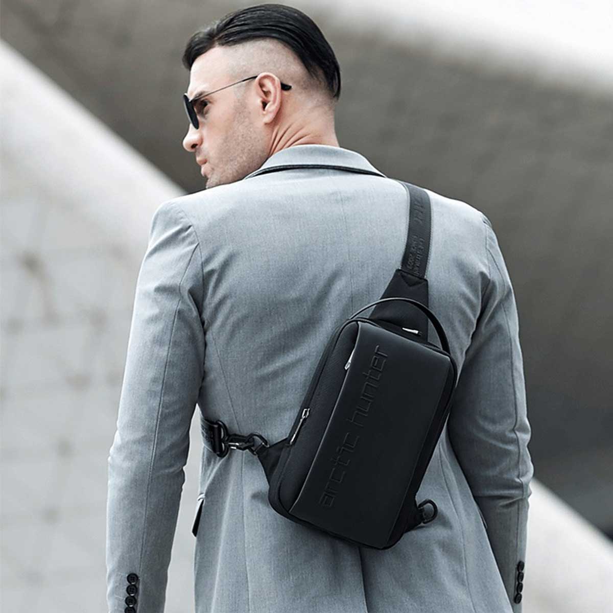 کیف کراس بادی آرکتیک هانتر مدل Arctic Hunter XB00541